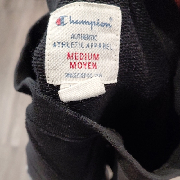 Champion Men's Black Crewneck Sweater - Picture 2 of 3